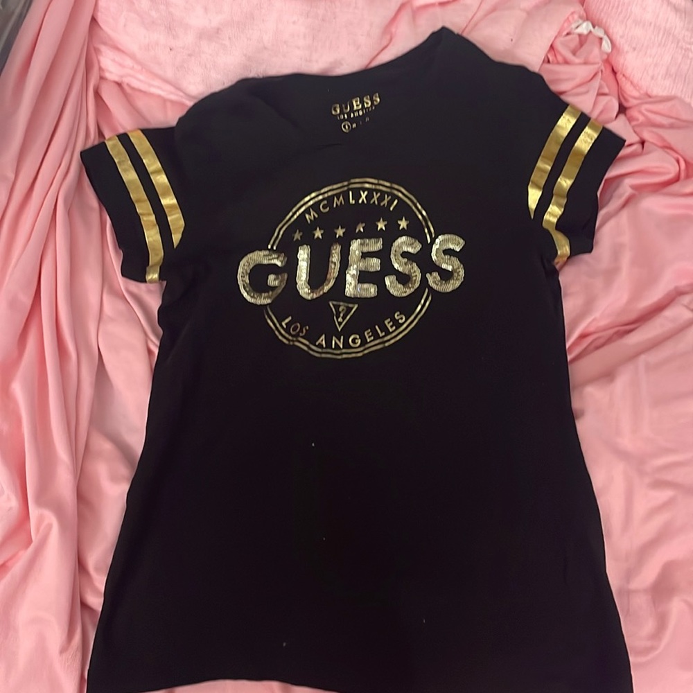 Guess t shirt